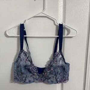 VS 38D Sheer, Low Cut Demi w. embroidered floral design